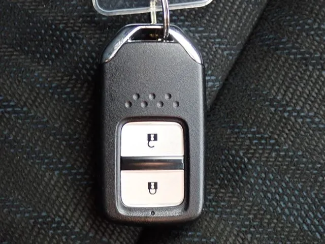 シャトル ハイブリッド(ホンダ)の車両写真