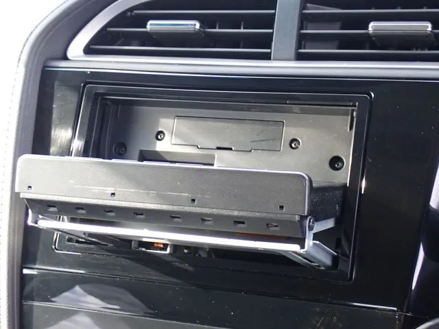 シャトル ハイブリッド(ホンダ)の車両写真