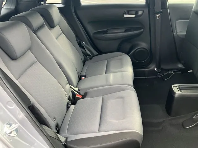 フィット　４ＷＤ（ホンダ）の車両写真