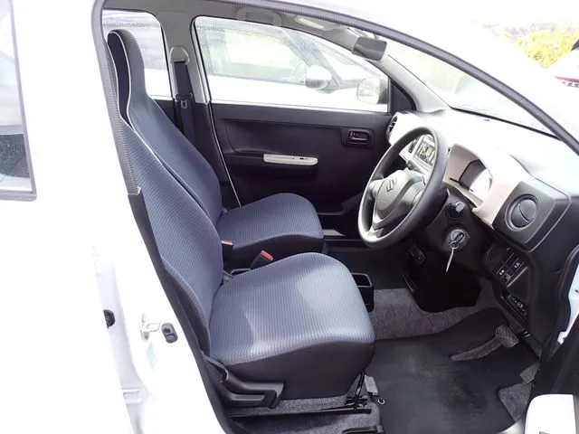 アルト(スズキ)の車両写真