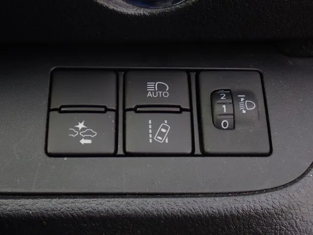 シエンタ(トヨタ)の車両写真