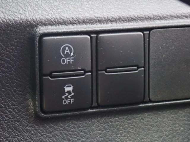 シエンタ(トヨタ)の車両写真