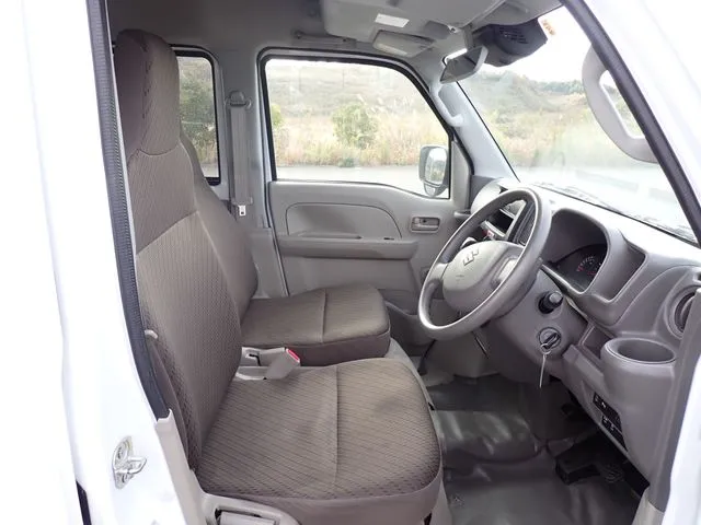 エブリイバン(スズキ)の車両写真