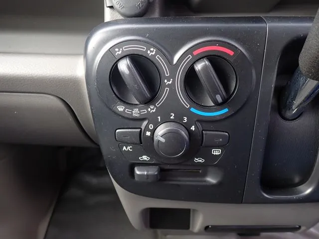 エブリイバン(スズキ)の車両写真