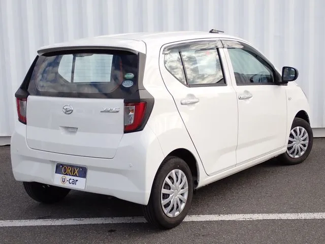 ミラ イース(ダイハツ)の車両写真
