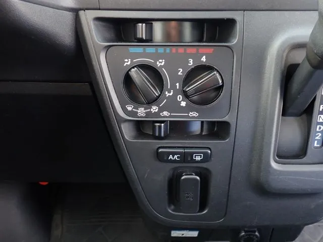 ダイハツ ハイゼットカーゴ