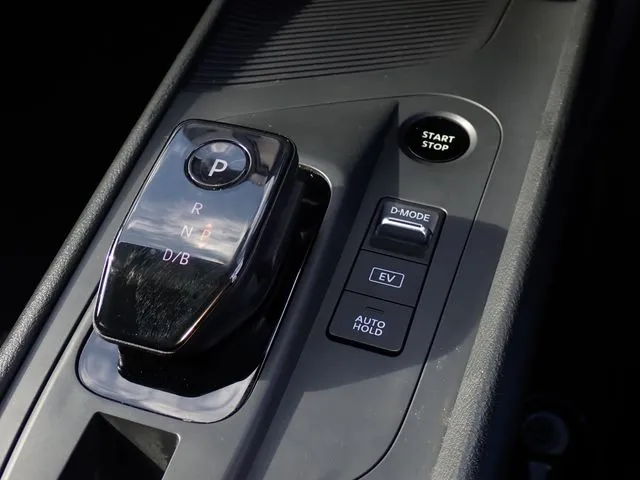 ノート(ニッサン)の車両写真