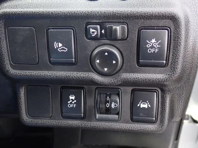 ノート(ニッサン)の車両写真