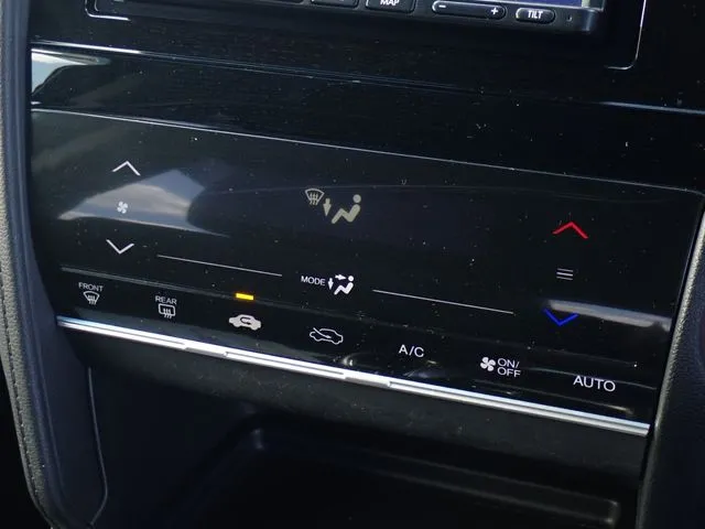 シャトル ハイブリッド(ホンダ)の車両写真