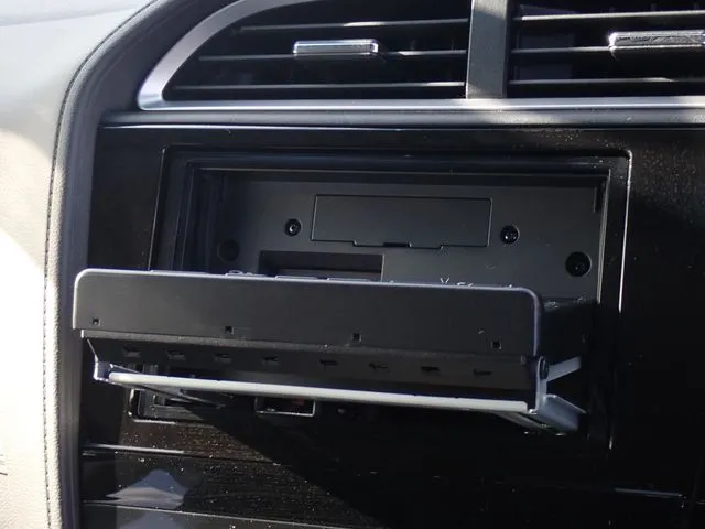 シャトル ハイブリッド(ホンダ)の車両写真