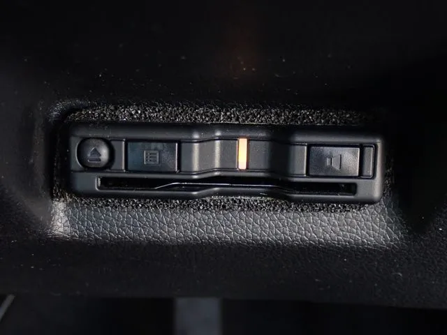 シャトル ハイブリッド(ホンダ)の車両写真