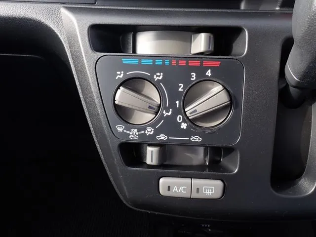 ダイハツ ミラ イース