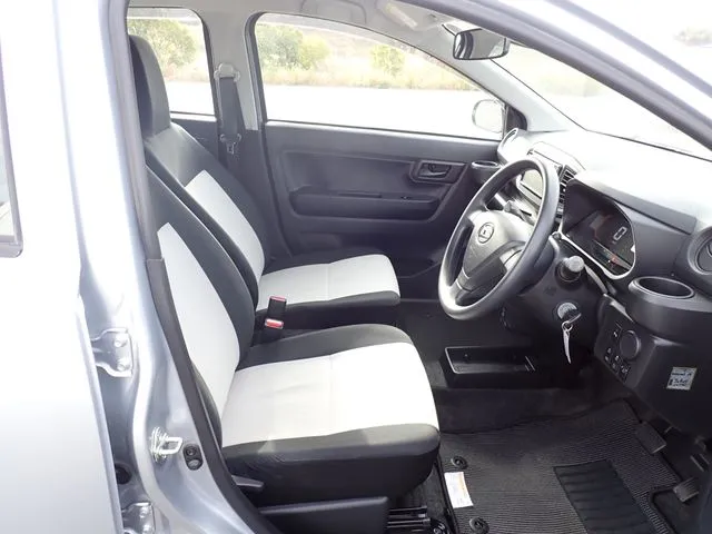 ダイハツ ミラ イース