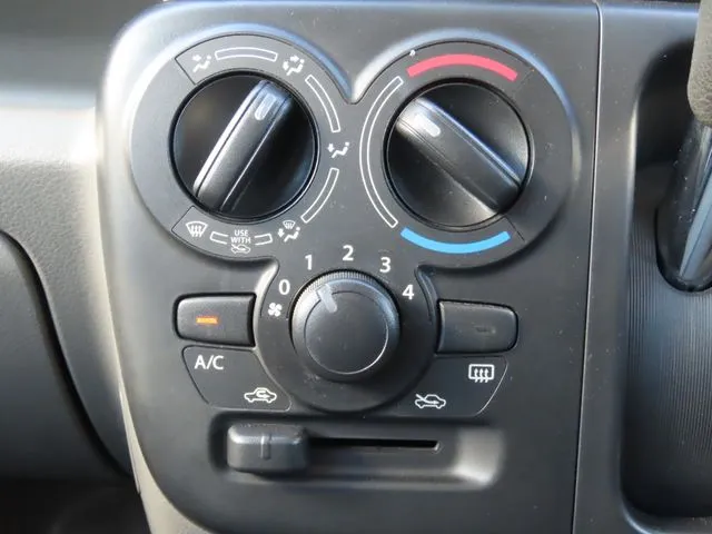 エブリイバン(スズキ)の車両写真