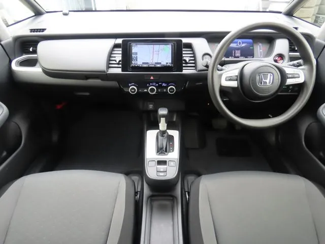フィット e:HEV(ホンダ)の車両写真