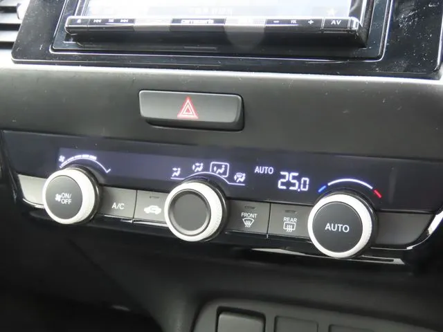 フィット e:HEV(ホンダ)の車両写真