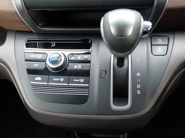 フリード(ホンダ)の車両写真