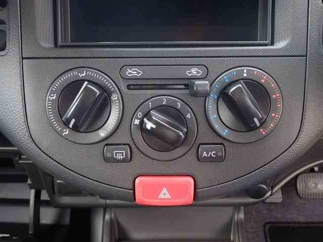 ニッサン NV150 AD 2WD