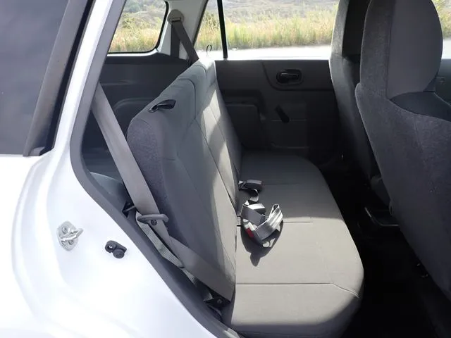 ニッサン NV150 AD 2WD