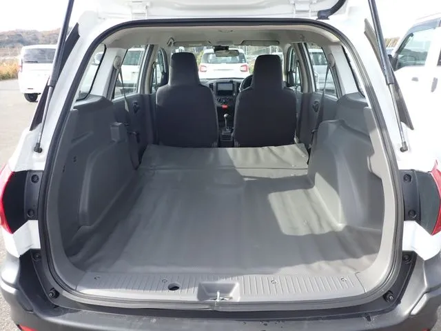 ニッサン NV150 AD 2WD