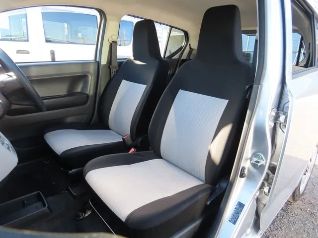 ミラ イース(ダイハツ)の車両写真