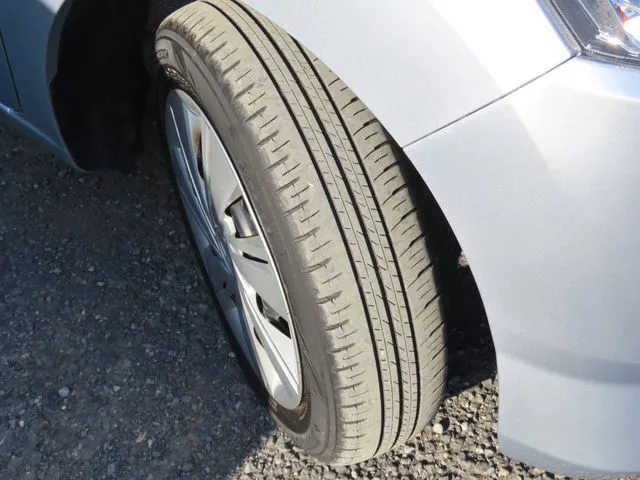 ミラ イース(ダイハツ)の車両写真