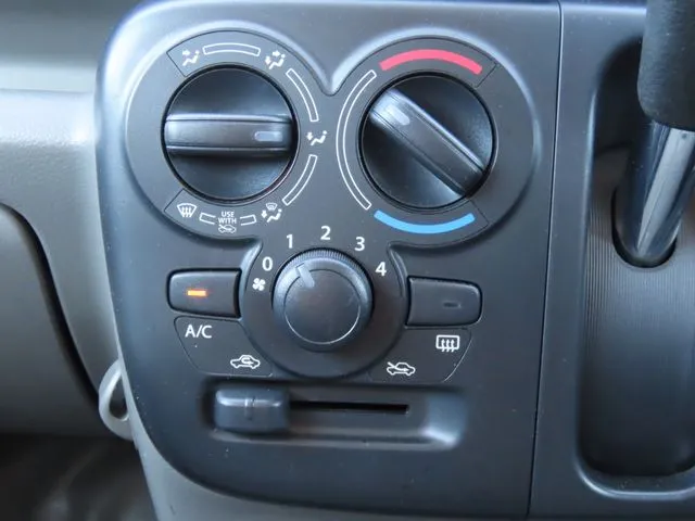 エブリイバン(スズキ)の車両写真