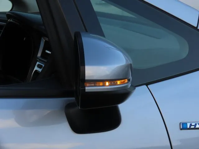 シャトル ハイブリッド(ホンダ)の車両写真