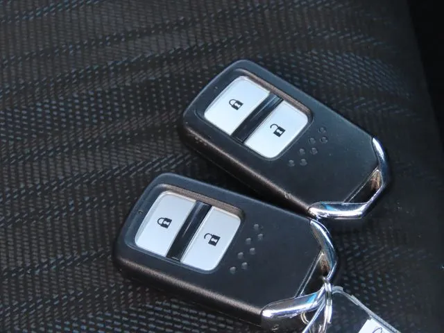 シャトル ハイブリッド(ホンダ)の車両写真