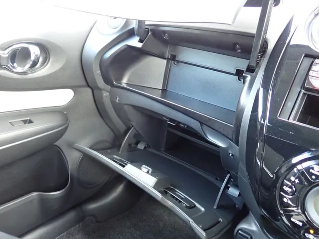 ノート(ニッサン)の車両写真