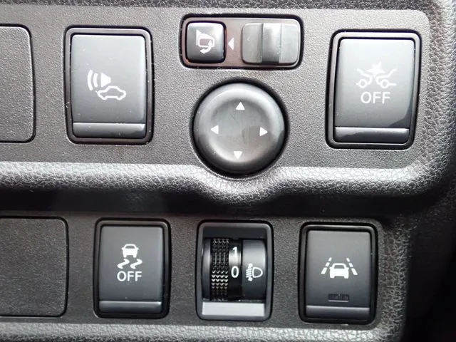 ノート(ニッサン)の車両写真