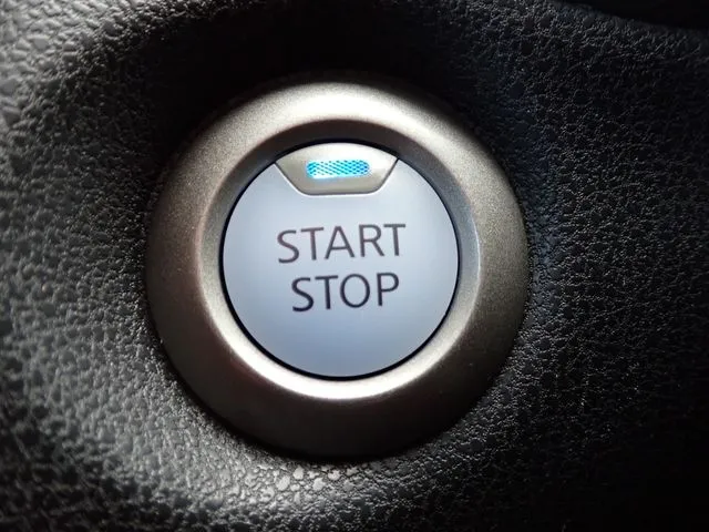 ノート(ニッサン)の車両写真