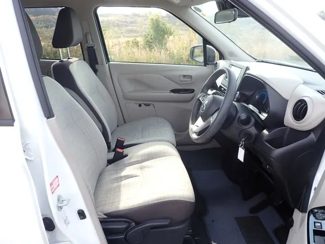 ミツビシ　ｅＫワゴン