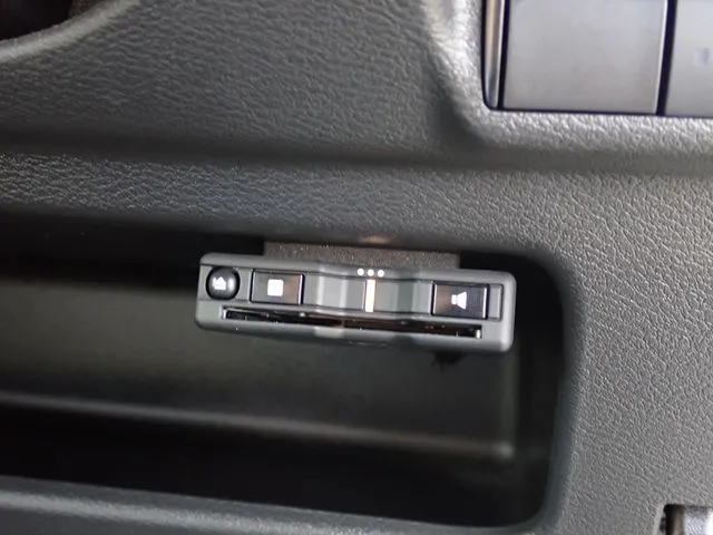 ミツビシ　ｅＫワゴン