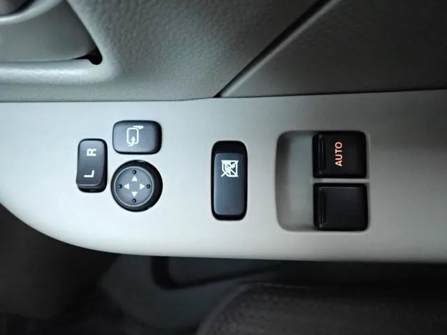 NV100クリッパー(ニッサン)の車両写真