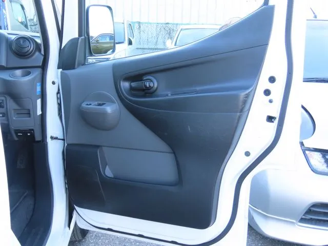 NV200バネットバン(ニッサン)の車両写真