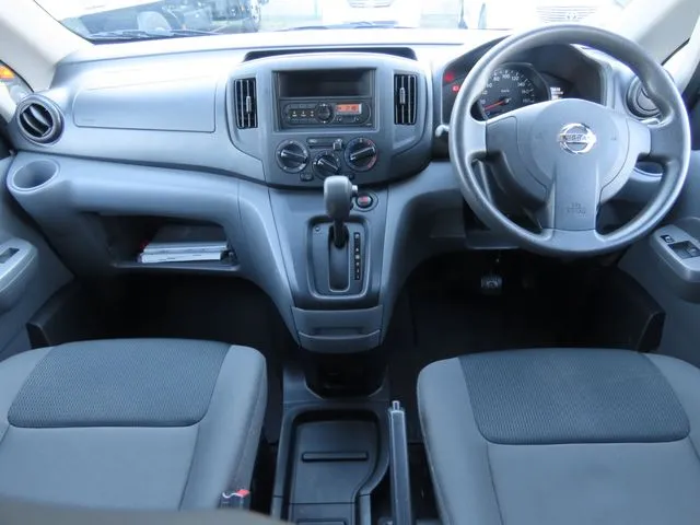 NV200バネットバン(ニッサン)の車両写真