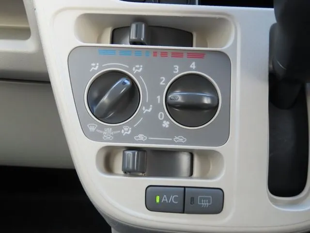 ムーヴ(ダイハツ)の車両写真