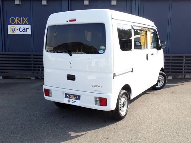 エブリイバン(スズキ)の車両写真