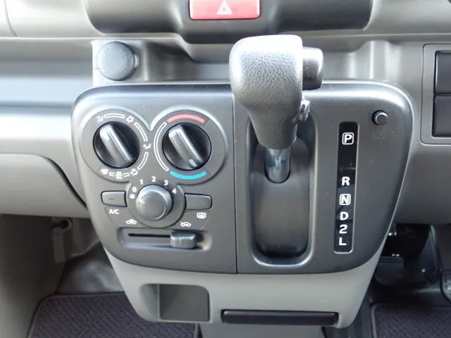 エブリイバン(スズキ)の車両写真