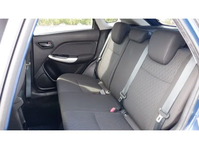 バレーノ(スズキ)の車両写真