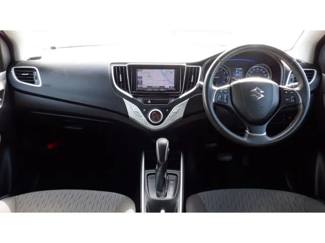 バレーノ(スズキ)の車両写真