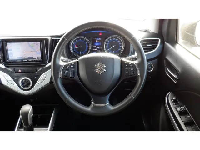 バレーノ(スズキ)の車両写真