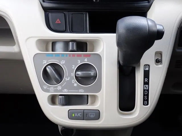 ムーヴ(ダイハツ)の車両写真