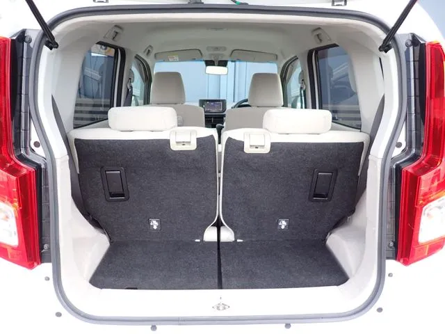 ムーヴ(ダイハツ)の車両写真