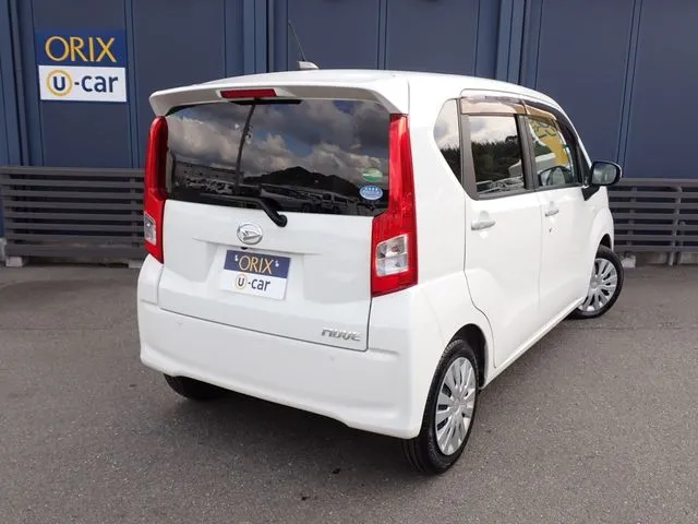 ムーヴ(ダイハツ)の車両写真