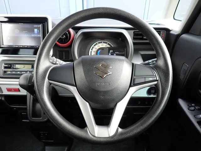 スペーシア(スズキ)の車両写真