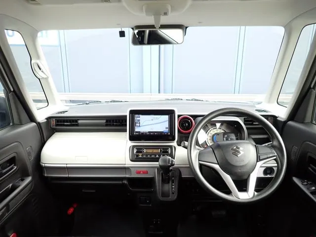 スペーシア(スズキ)の車両写真