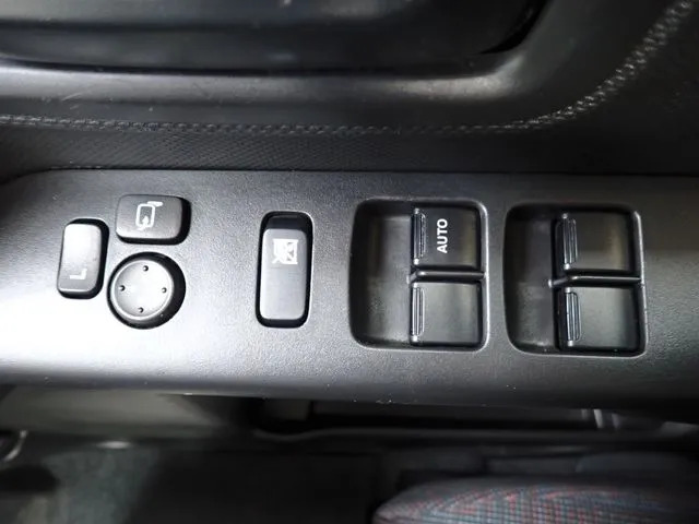 スペーシア(スズキ)の車両写真