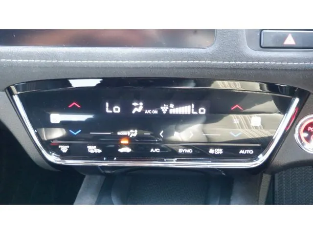 ヴェゼル ハイブリッド(ホンダ)の車両写真